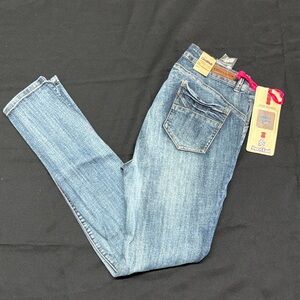 Stylish Blue Skinny Jeans for Women